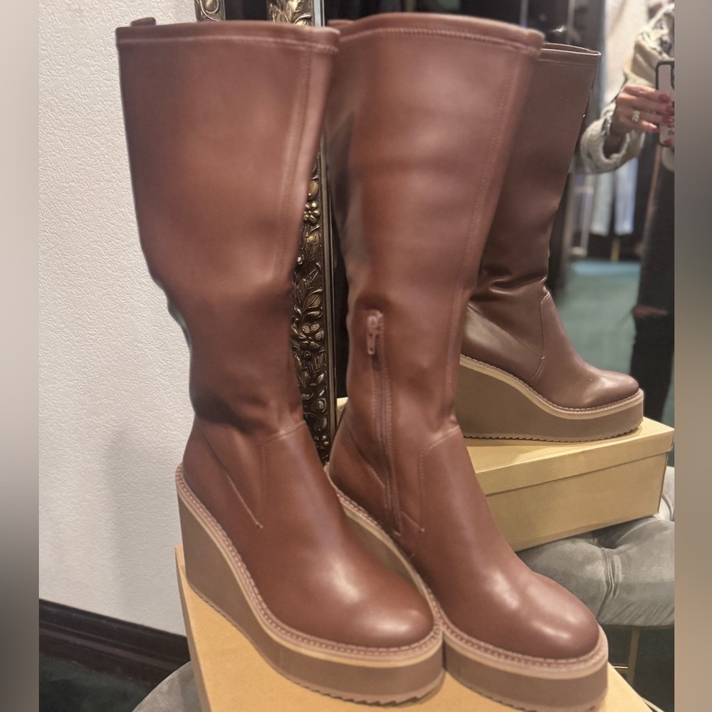 Apex Knee High Boots in Cacao